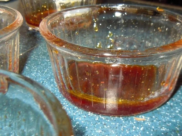 Panna Cotta "Karamell" mit Erdbeeren - Rezept - Bild Nr. 3