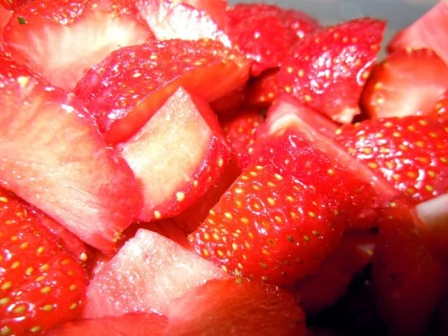 Panna Cotta "Karamell" mit Erdbeeren - Rezept - Bild Nr. 6