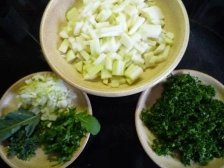 Rezept: Kohlrabigemüse leicht und lecker Bild Nr. 3 Kohlrabigemüse leicht und lecker - Rezept - Bild Nr. 3