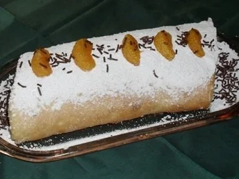 Biskuitrolle mit Mandarinen-Sahne-Füllung - Rezept