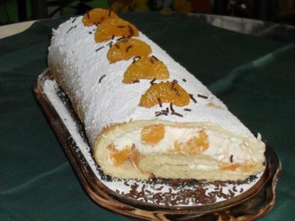 Biskuitrolle mit Mandarinen Sahne Füllung - 175 kcal/100g