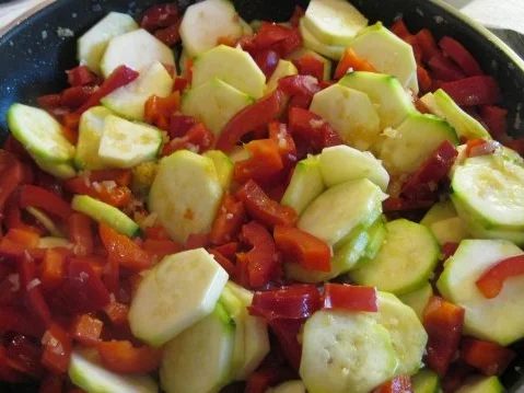 Rezept: Scharfer Veggi-Auflauf Bild Nr. 3 Scharfer Veggi-Auflauf - Rezept - Bild Nr. 3