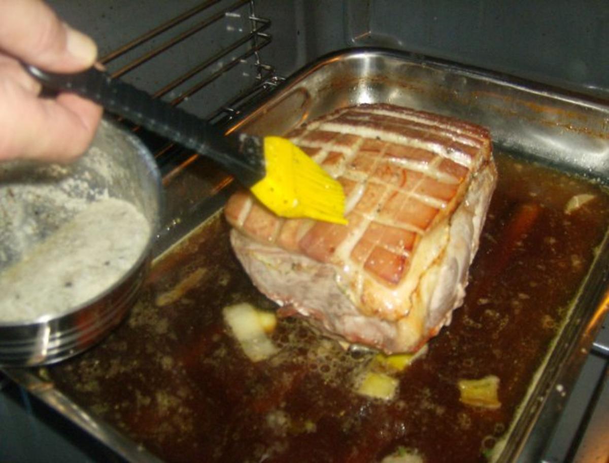 Bayerischer Schweinsbraten - Rezept - Bild Nr. 9