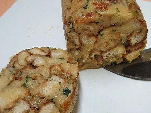 Rezept: Brezenknödel Bild Nr. 2 Brezenknödel - Rezept - Bild Nr. 2