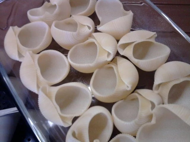 Rezept: Gefüllte , überbackene Riesennudeln Bild Nr. 3 Gefüllte , überbackene Riesennudeln - Rezept - Bild Nr. 3