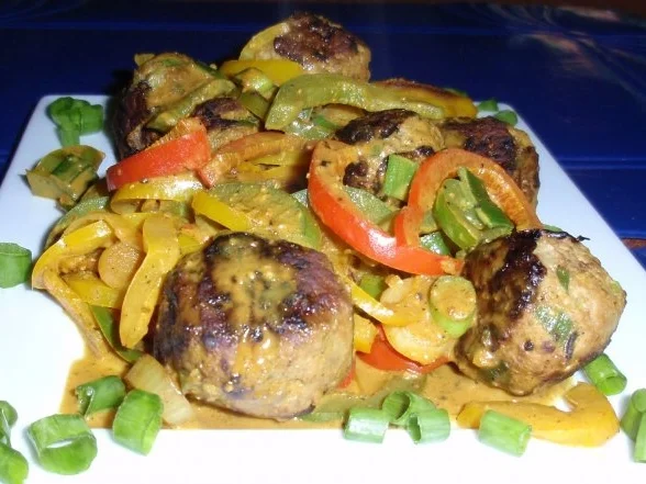 Hackbällchen im Paprikagarten - Rezept