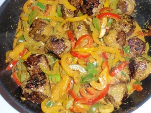 Hackbällchen im Paprikagarten - Rezept - Bild Nr. 13