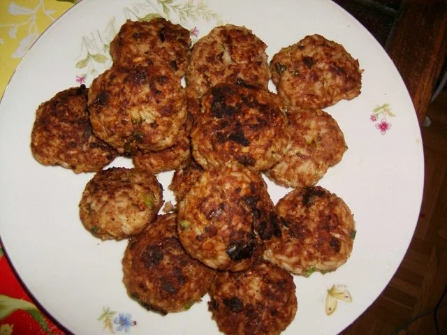 Reishackfrikadellen mit Foto - Rezept