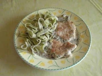 Rezept: Putenschnitzel in Kräutersoße Putenschnitzel in Kräutersoße - Rezept