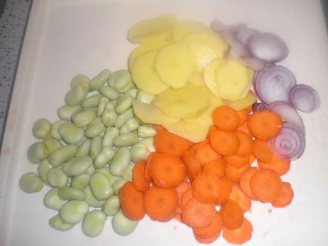 Rezept: Sommereintopf mit dicken Bohnen Bild Nr. 4 Sommereintopf mit dicken Bohnen - Rezept - Bild Nr. 4