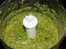 Petersilien-Erdnuß Pesto - Rezept