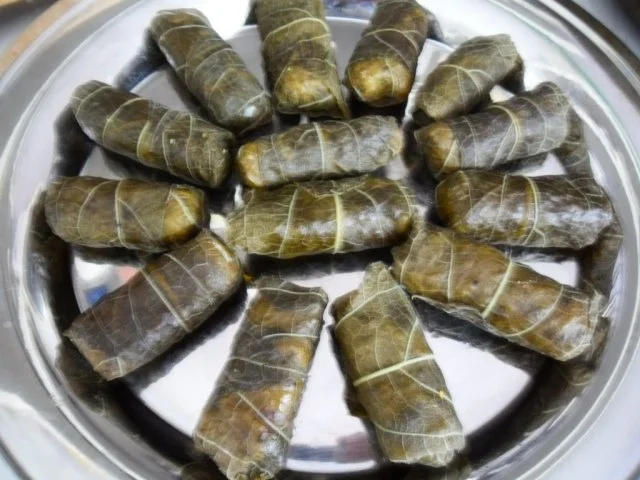 Rezept: Salbeiblätter vegetarisch gefüllt Salbeiblätter vegetarisch gefüllt - Rezept