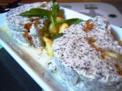 Mohnparfait mit Ananas-Minz-Ragout - Rezept