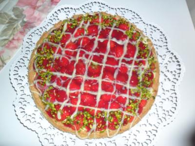 Rezept: Sommerlicher Erdbeerkuchen Sommerlicher Erdbeerkuchen - Rezept