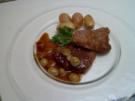 Nussige Rehschnitzel mit Drillingen und einer Traubensoße - Rezept