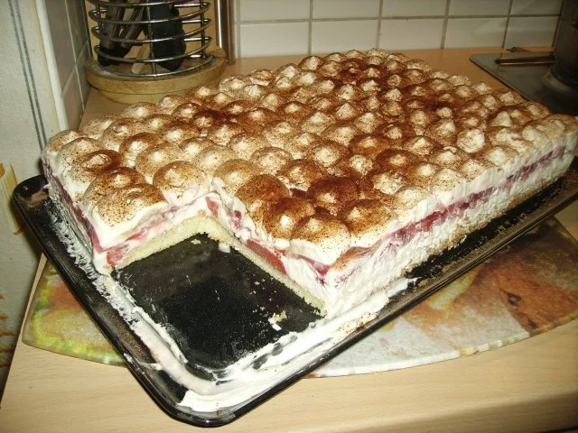 Erbeer-Créme-fraiche-Schnitten - Rezept