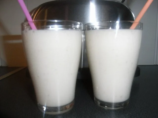 Rezept: BiNe` S BANANEN - SHAKE Bild Nr. 4 BiNe` S BANANEN - SHAKE - Rezept - Bild Nr. 4
