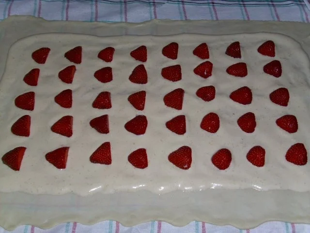 Rezept: Erdbeerstrudel Erdbeerstrudel - Rezept