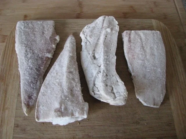 Rezept: Fisch: Rotbarsch mit Mozzarella überbacken Bild Nr. 2 Fisch: Rotbarsch mit Mozzarella überbacken - Rezept - Bild Nr. 2