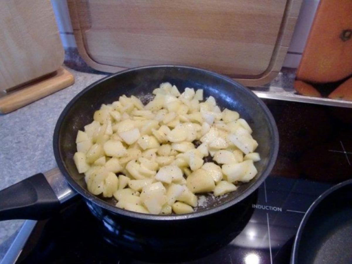 Bratkartoffeln mit Bratwurst - Rezept - Bild Nr. 4