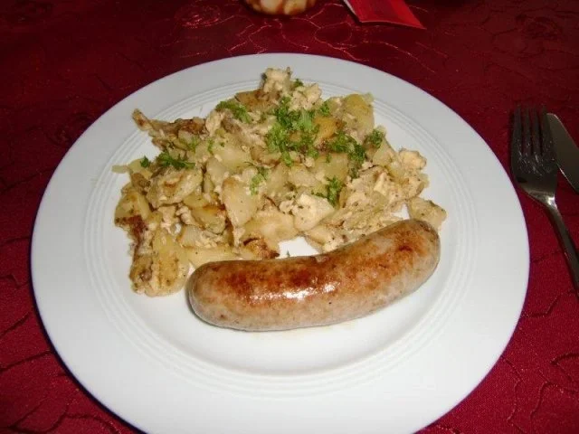 Rezept: Bratkartoffeln mit Bratwurst Bild Nr. 7 Bratkartoffeln mit Bratwurst - Rezept - Bild Nr. 7