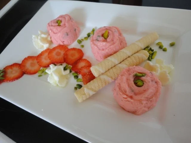 Erdbeer - Pistazien Eis - Rezept - Bild Nr. 6