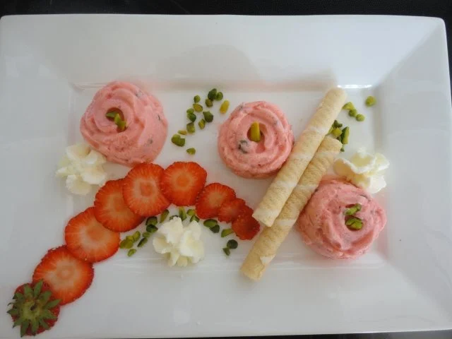 Erdbeer - Pistazien Eis - Rezept - Bild Nr. 7