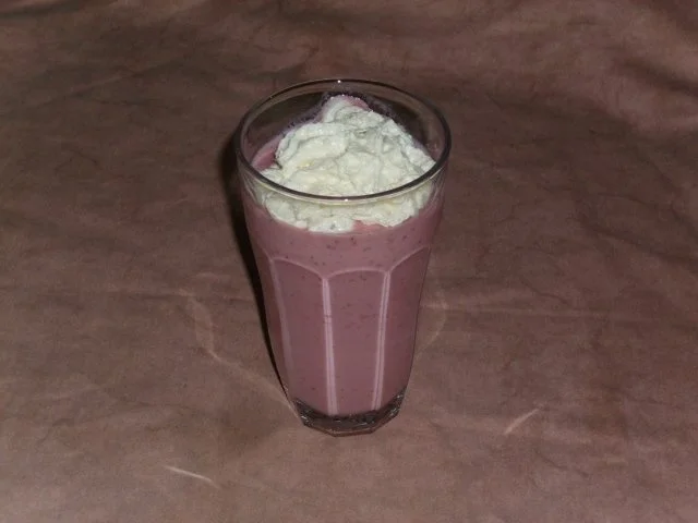 Beschwipste Erdbeermilch - Rezept