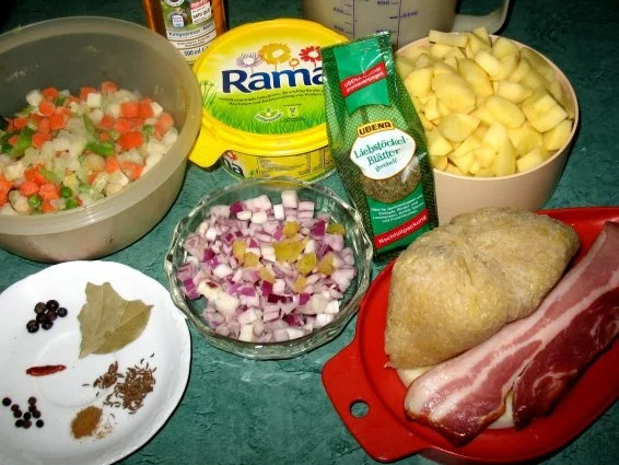 Eintopf - Strohleim ... oder Sauerkraut unnergekocht - Rezept - Bild Nr. 2