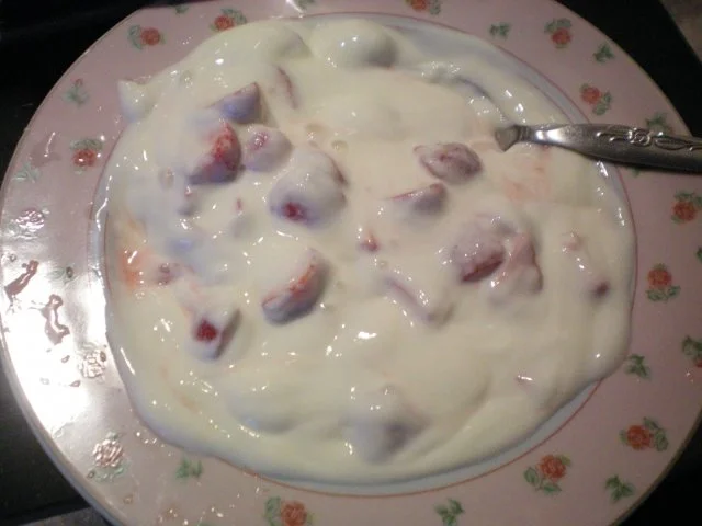 Rezept: Joghurt mit Erdbeeren und Sonnenblumenkernen Bild Nr. 3 Joghurt mit Erdbeeren und Sonnenblumenkernen - Rezept - Bild Nr. 3