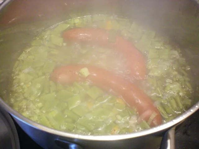 Rezept: Schnippelbohnensuppe mit Carbanossi (Rezept überarbeitet) Bild Nr. 6 Schnippelbohnensuppe mit Carbanossi (Rezept überarbeitet) - Rezept - Bild Nr. 6