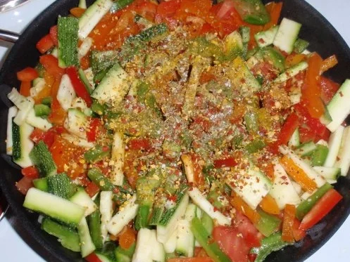 Sommergemüse mit Thunfisch und Makkaroni - Rezept - Bild Nr. 10