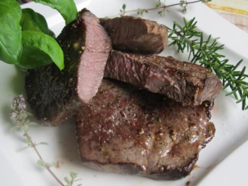 Steak, sanft gegart mit Zitronen Kräuterbutter - einfach - von Test00