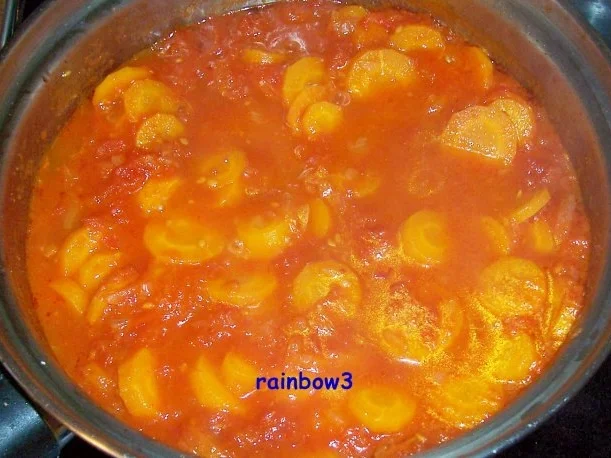Rezept: Kochen: Möhren in Tomatensauce auf Couscous Bild Nr. 4 Kochen: Möhren in Tomatensauce auf Couscous - Rezept - Bild Nr. 4