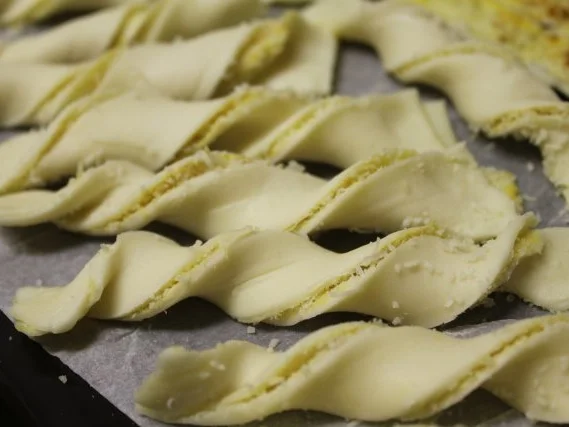 Käse-Flutes - Rezept - Bild Nr. 4