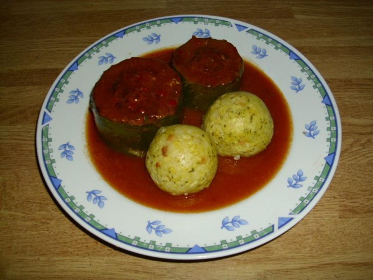 Bilder für Gefüllte Zucchini Rezept