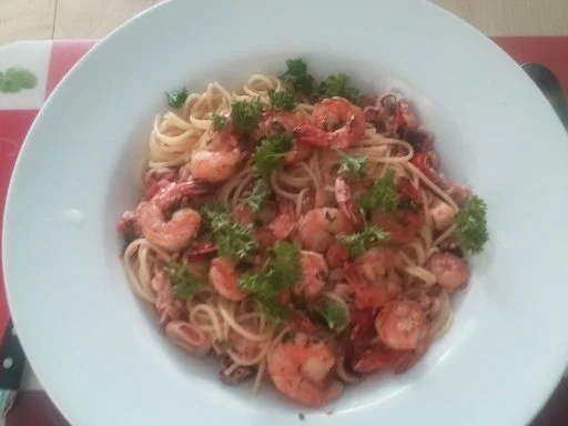 Rezept: Spaghetti Frutti de Mare con gamberi le erbe Bild Nr. 9 Spaghetti Frutti de Mare con gamberi le erbe - Rezept - Bild Nr. 9