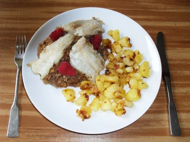 Rezept: Fischfilet auf Himbeerlinsen Bild Nr. 2 Fischfilet auf Himbeerlinsen - Rezept - Bild Nr. 2