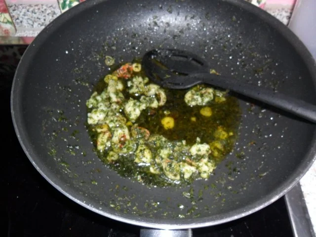 Koriandernudeln mit Gambas Alio-Olio - Rezept - Bild Nr. 2