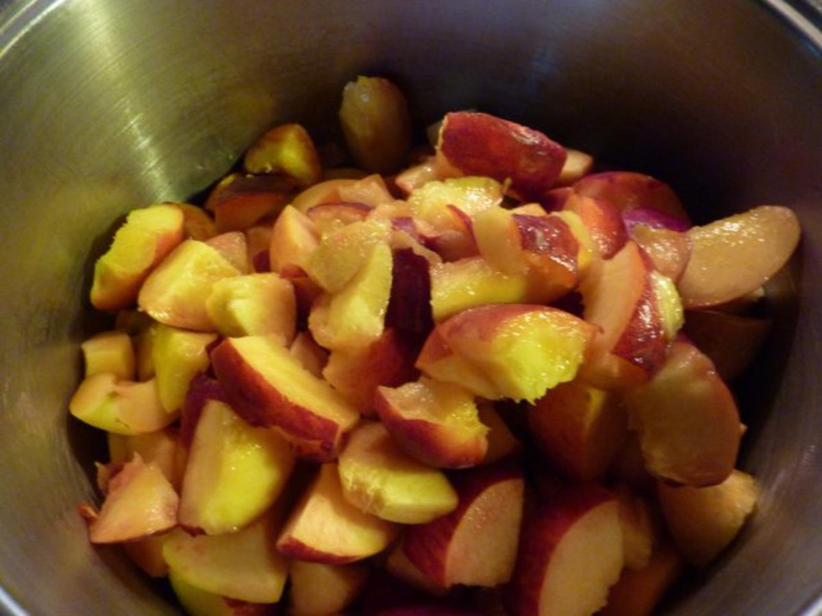 Marmelade: Aprikose-Pfirsich mit Cranberrylikör - Rezept - Bild Nr. 2