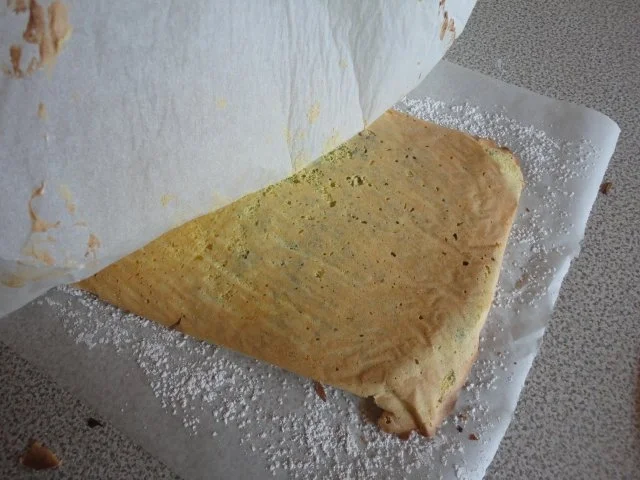 Pistazien Biskuit Törtchen mit Erdbeer Creme - Rezept - Bild Nr. 5