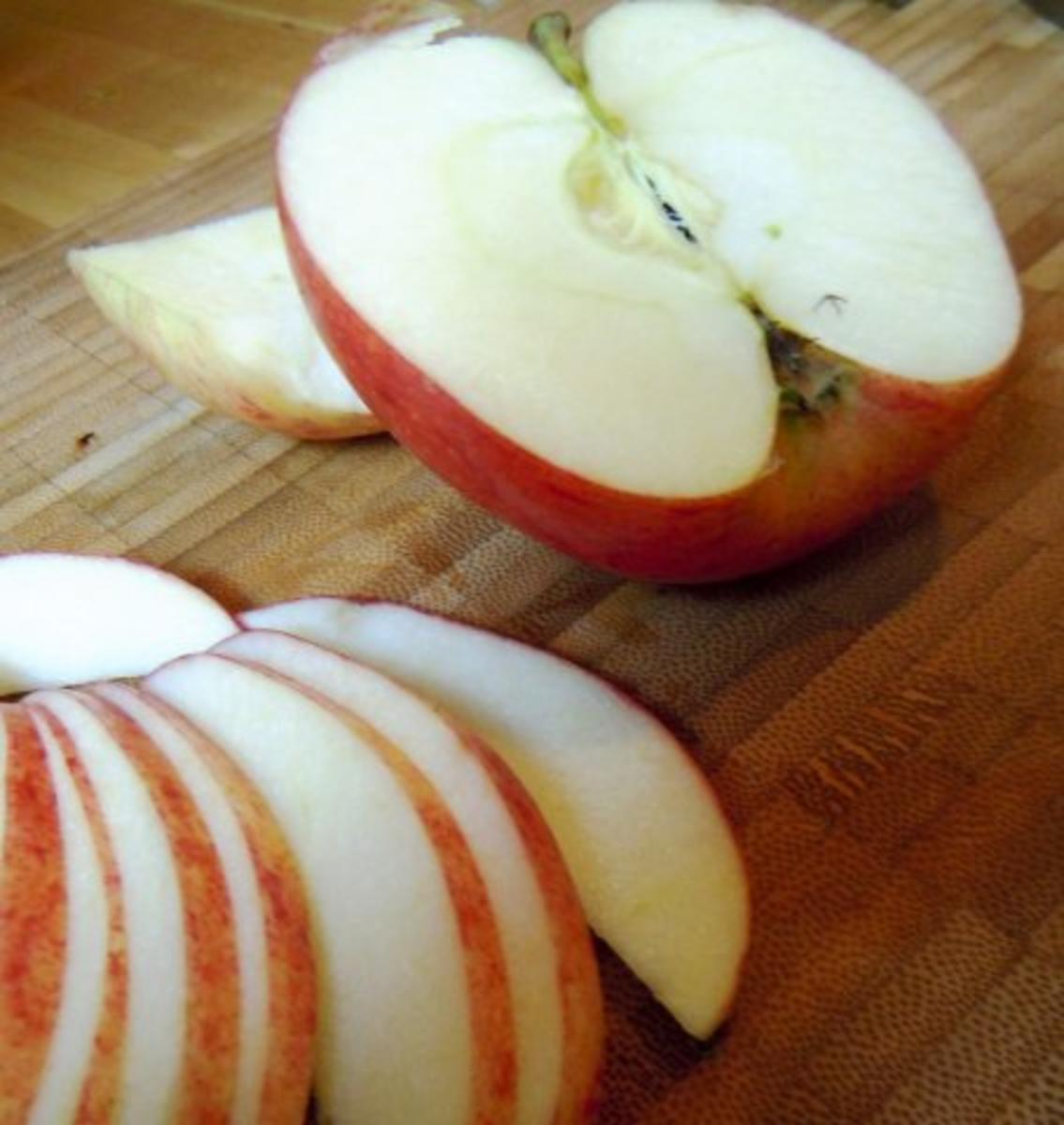 Scharfe Frikadellen mit Fenchel-Apfel-Gemüse - Rezept - Bild Nr. 2