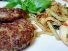 Scharfe Frikadellen mit Fenchel-Apfel-Gemüse - Rezept