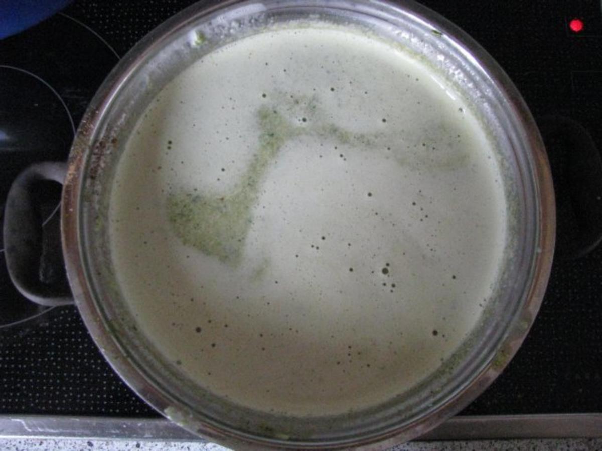 Suppen: Sahnige Zucchinicremesuppe - Rezept - Bild Nr. 2