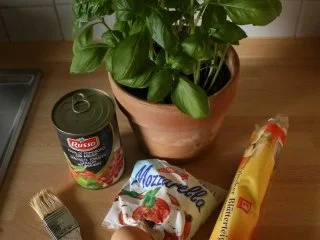 Blätterteigschnecken (herzhaft) - Rezept