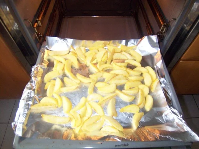 Schweineschnitzel paniert mit frischem Gemüse, Petersilienkartoffeln ....... - Rezept - Bild Nr. 10