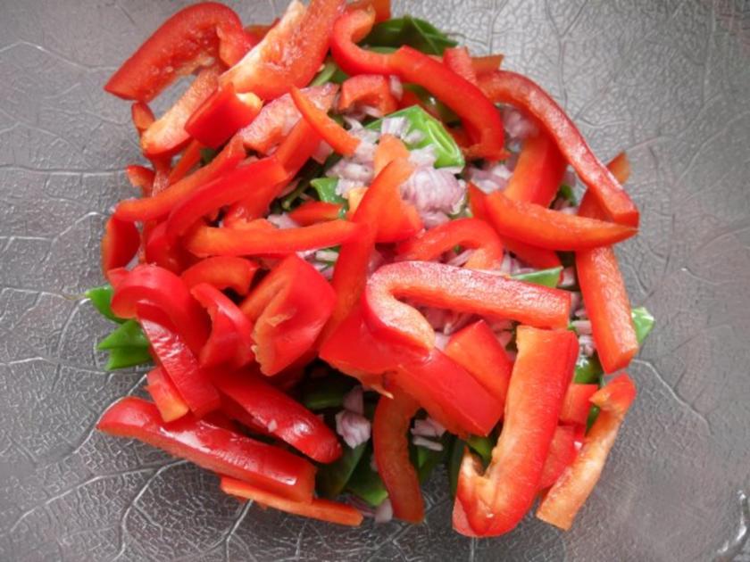 Zuckerschoten Salat mit roter Paprika - schnell &amp; einfach - von Miez