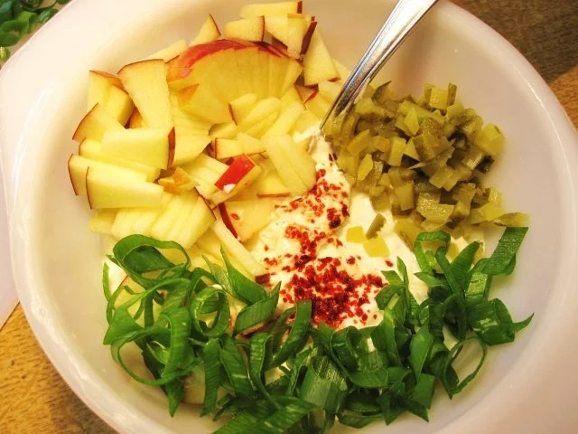 Rezept: "Neue Matjes" mit einem köstlichen Dip ... Bild Nr. 6 "Neue Matjes" mit einem köstlichen Dip ... - Rezept - Bild Nr. 6