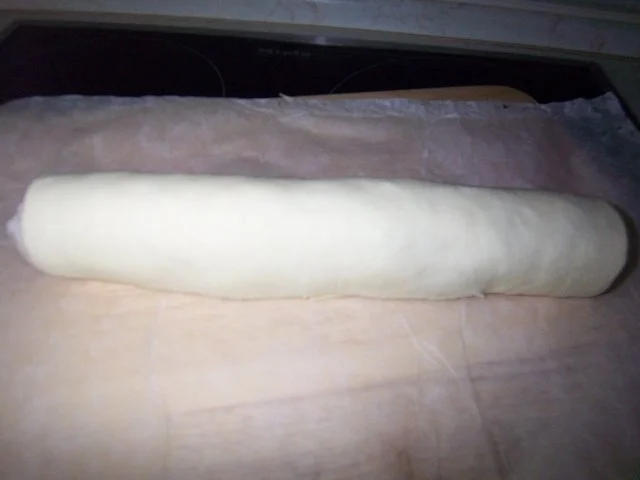 Rezept: Salbei-Käse-Schinken-Blätterteig-Häppchen Bild Nr. 6 Salbei-Käse-Schinken-Blätterteig-Häppchen - Rezept - Bild Nr. 6