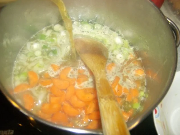 Rezept: Gemüsesüpchen Bild Nr. 4 Gemüsesüpchen - Rezept - Bild Nr. 4